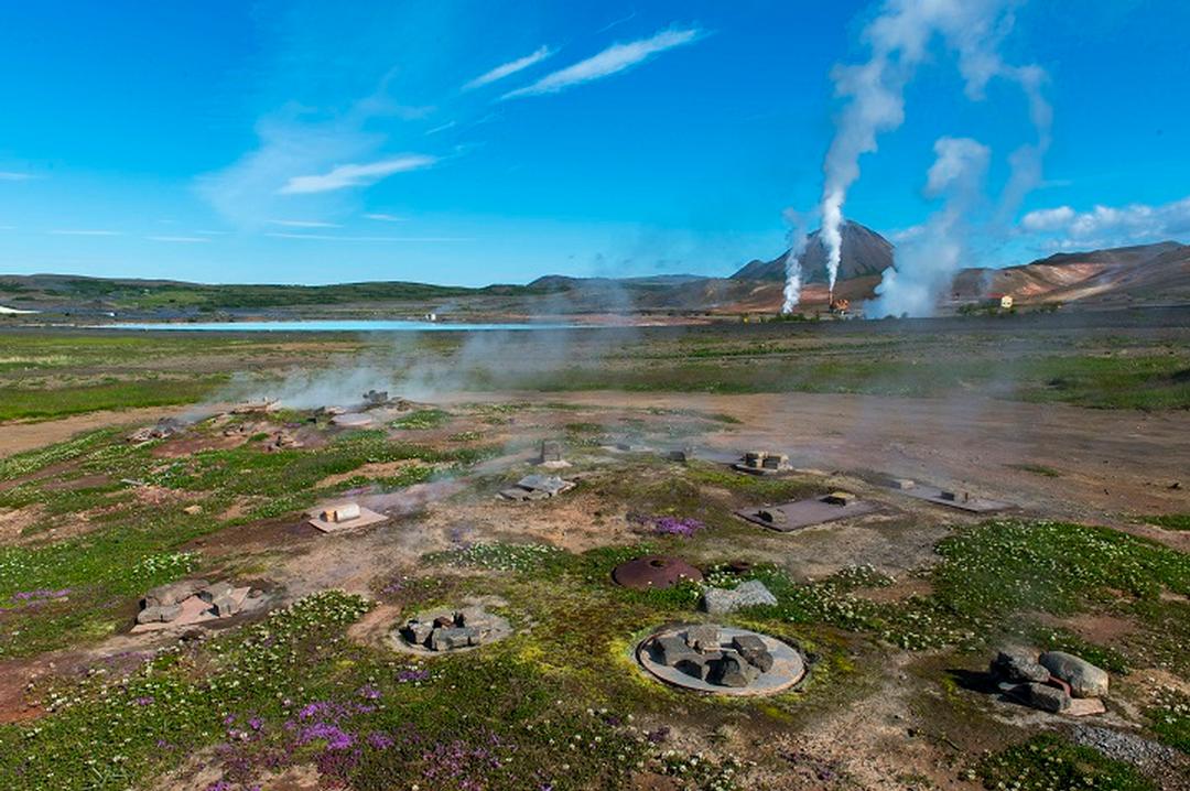 Geothermic Ovens and Power Station
